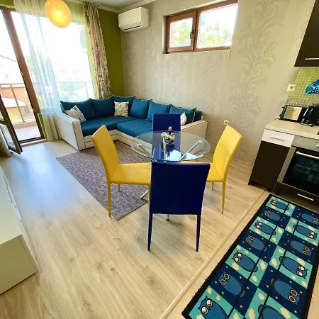 Apartment Near The Sea *